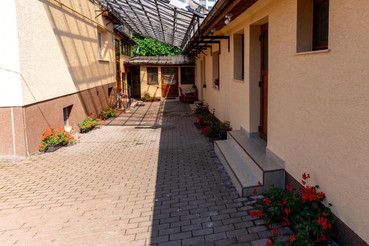 La Bebe 2 Beds Apartamento Hunedoara Exterior foto
